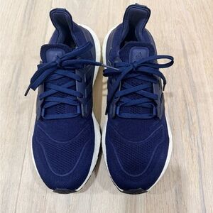 Adidas Ultraboost 22 Navy Blue Running Shoes Womens Size 9